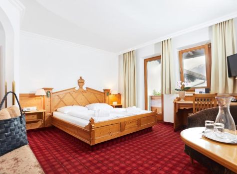 Hotel Schwarzbrunn - 340550975