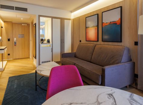 Thermal Aqua**** - thermal-aqua_premium-suite-5_53911980045_l