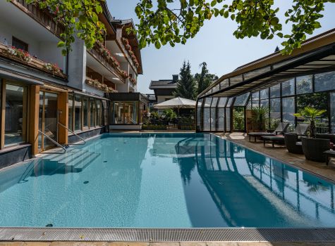 Hotel Almrausch - pool_sommer_neu (24)