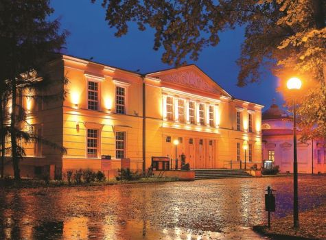 Długi Dom  - teatrzdrojowy
