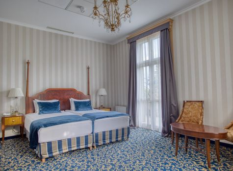 Ensana Grand Margaret Island Health Spa Hotel - grand-margaret-island_deluxe-suite-2_53851549911_l