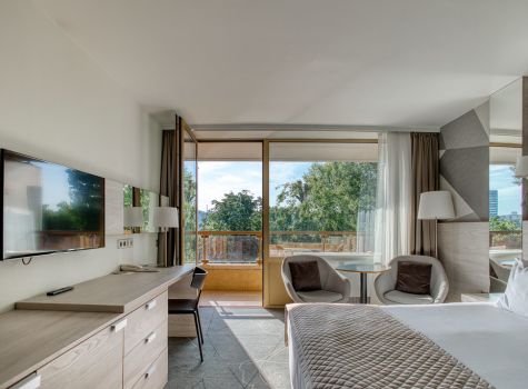 Ensana Thermal Margaret Island Health Spa Hotel - thermal-margaret-island_premium-plus-room-1_53850646102_l