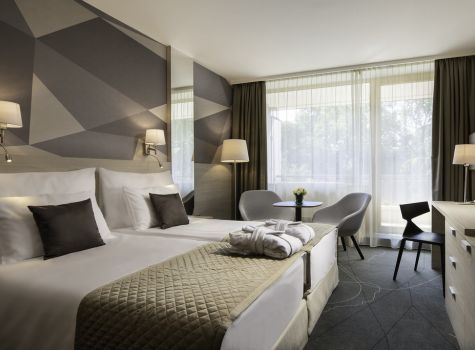 Ensana Thermal Margaret Island Health Spa Hotel - thermal-margaret-island_premium-room-1_53850086794_l