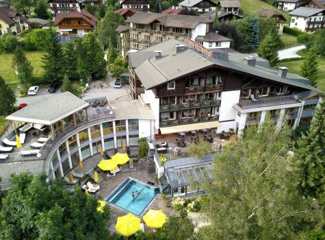 Naturhotel Ortners Eschenhof - eschenhof-sommer-pool-dachterrasse