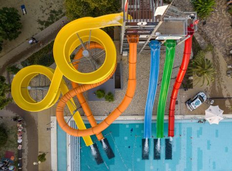 Hotel Essence Pogány - Lepke medence csúszdával felül nézet