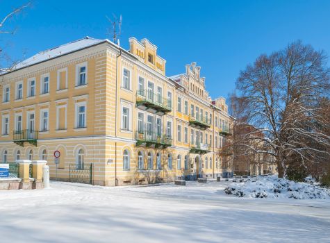 Hotel Luisa - Luisa_budova_hotelu_zima