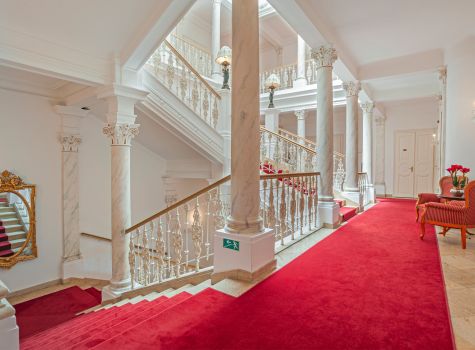 Kurhotel Imperial ***** - Imperial_Schodiště_1