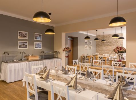 Hotel Slezský dům **** - bufet-jidelni-hala-restaurace-grohmanka-villa-grohmann