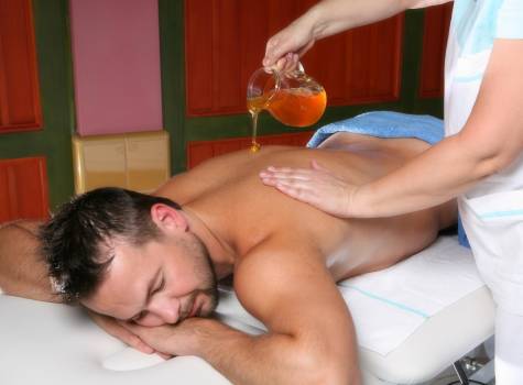 Lázně Luhačovice Vila Alpská růže - Medová masáž.JPG