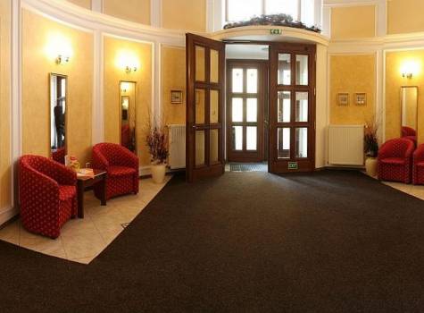 Hotel Flora Mariánské Lázně - hala2.jpg