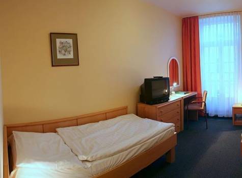 Hotel Flora Mariánské Lázně - pokoj3.jpg