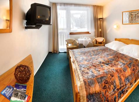 Hotel Fis*** Štrbské Pleso - hotel-fis-izba.jpg