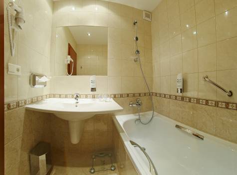 Kúpele Brusno - 3-bathroom double room