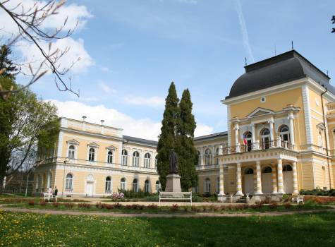 Kurhaus Belvedere - FrLazne_Cisarske_lazne_4.JPG