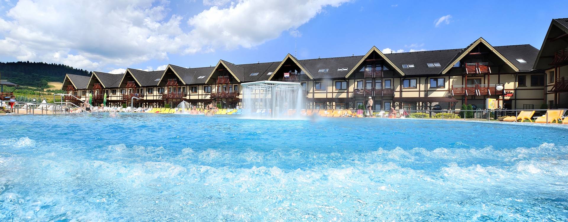 BEŠEŇOVÁ SUMMER OPENING - divadelní otevření léta 2023