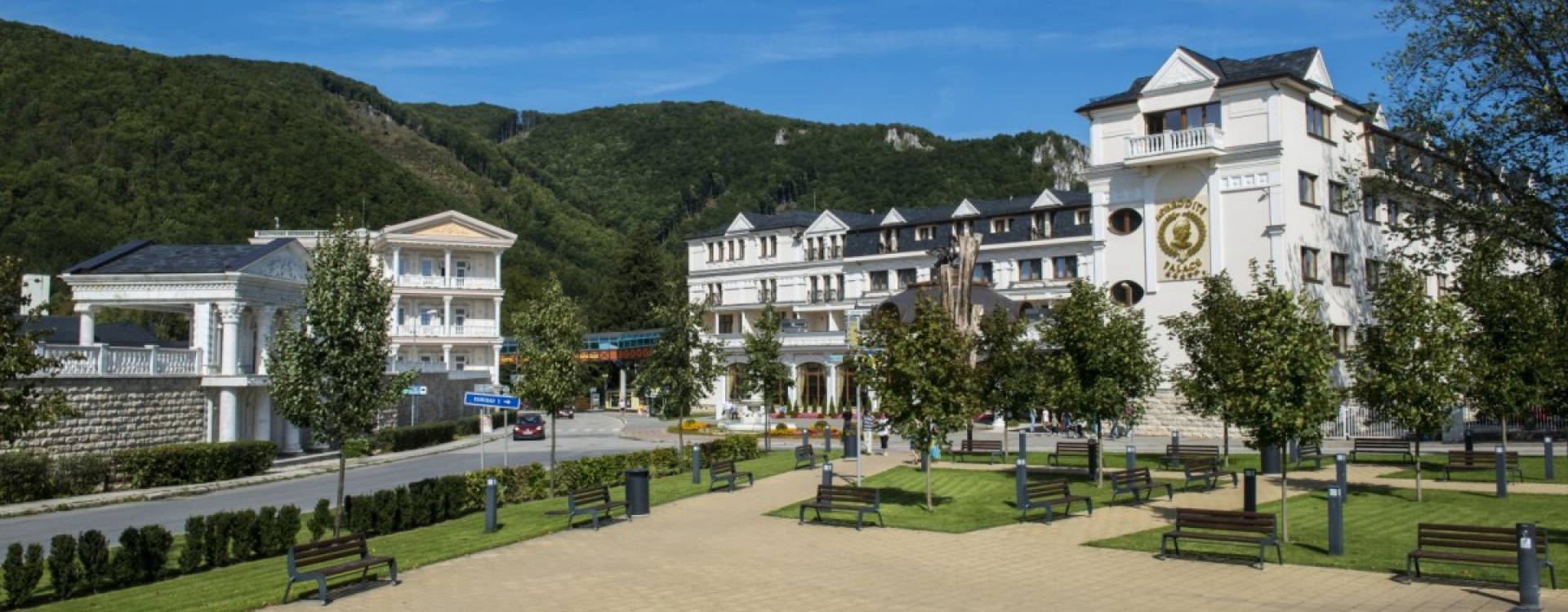 Hotel Aphrodite Palace - rekonstrukce střechy