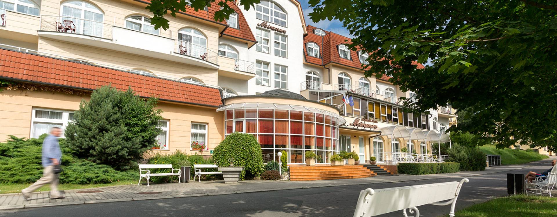 Hotel Miramare II - nefunkční výtah