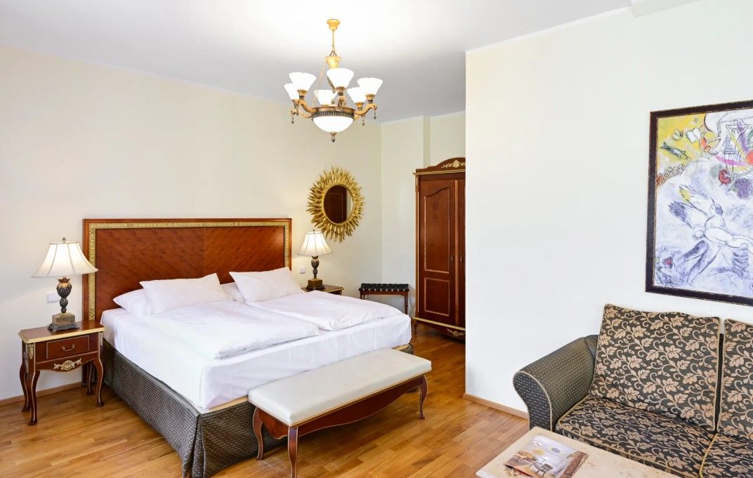 TEST Boutique Hotel Romanza - Hotelové ubytování se snídaní