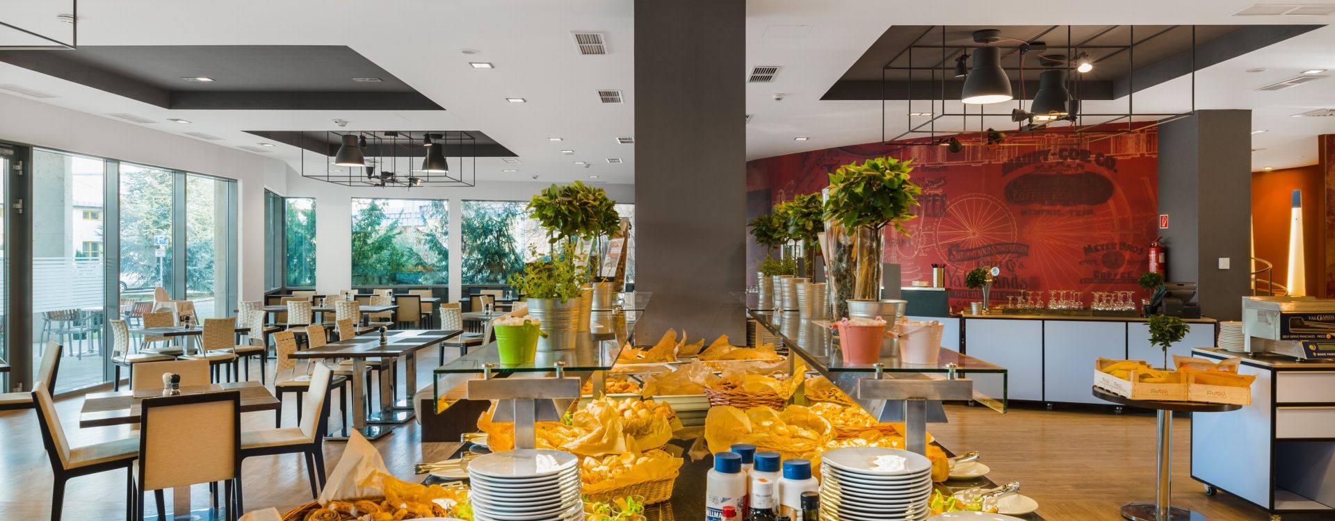Park Inn Sárvár - renovace restaurace La Caraffa a změna provozu