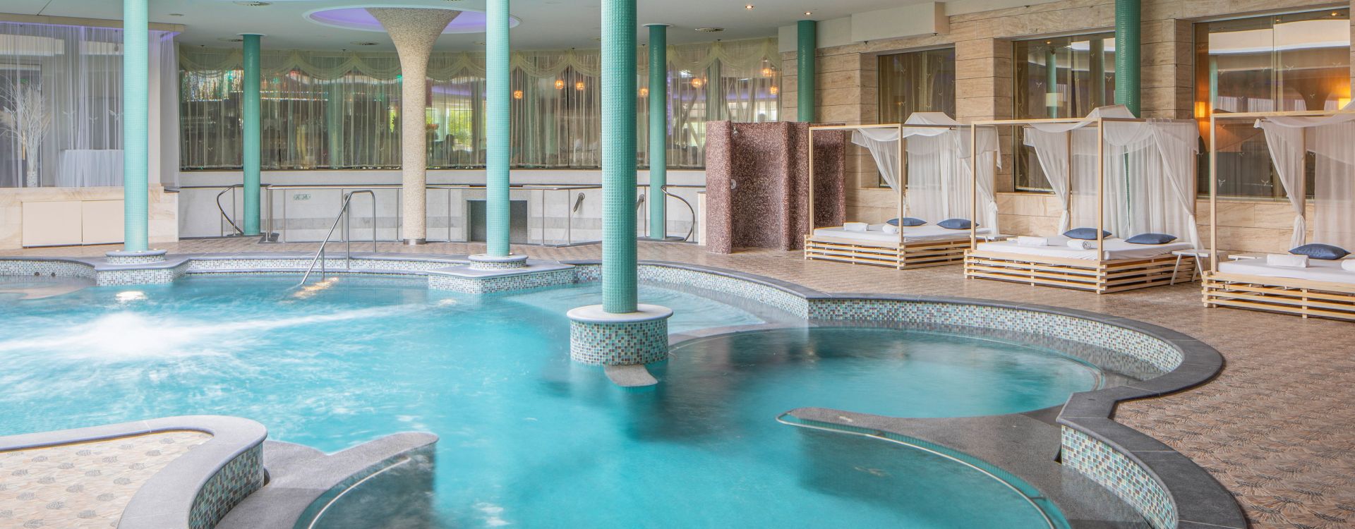 Pravidelné uzavírky bazénů u hotelu Spirit