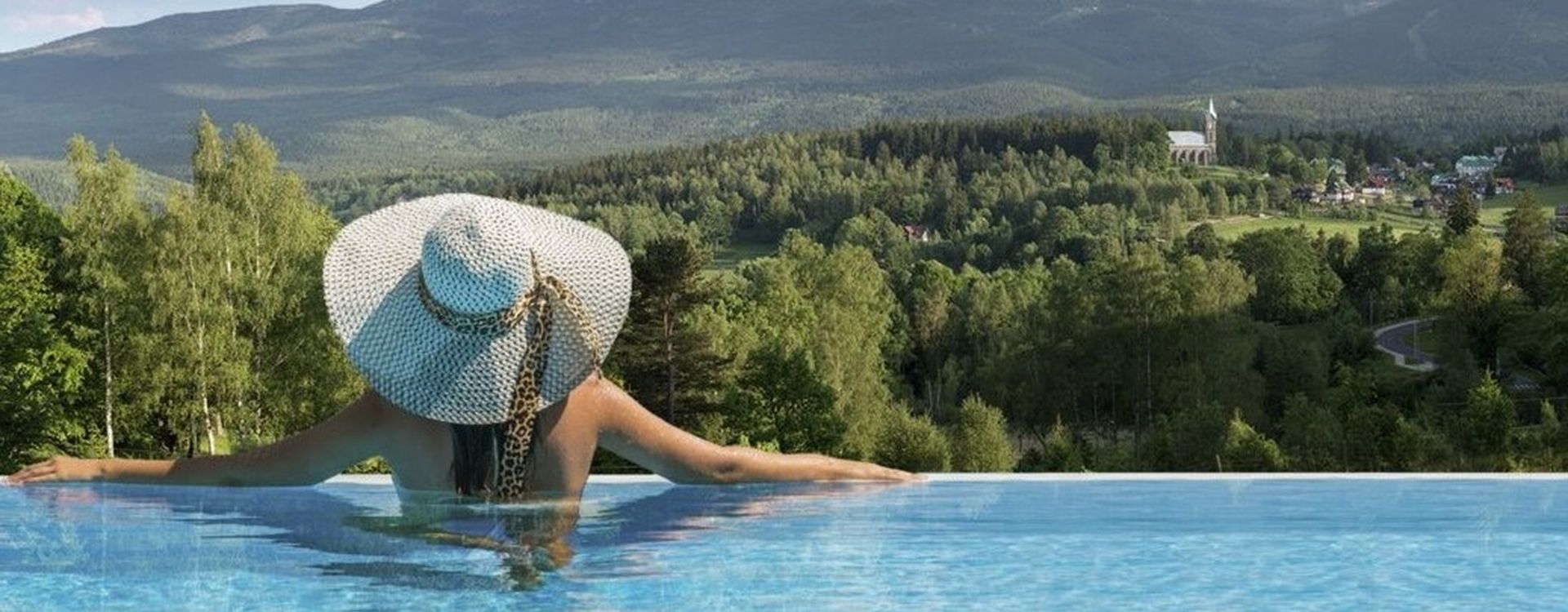 Happy Valley Resort Szklarska Poręba - Relaxace v polských Krkonoších se snídaní