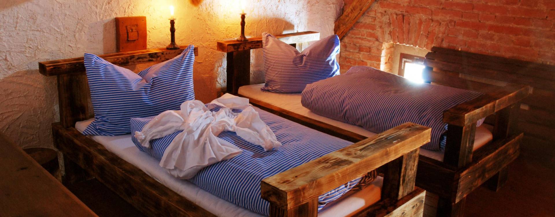 Středověký hotel Dětenice  - Středověký balíček 1 noc (platí pro dny út, st, čt a ne)