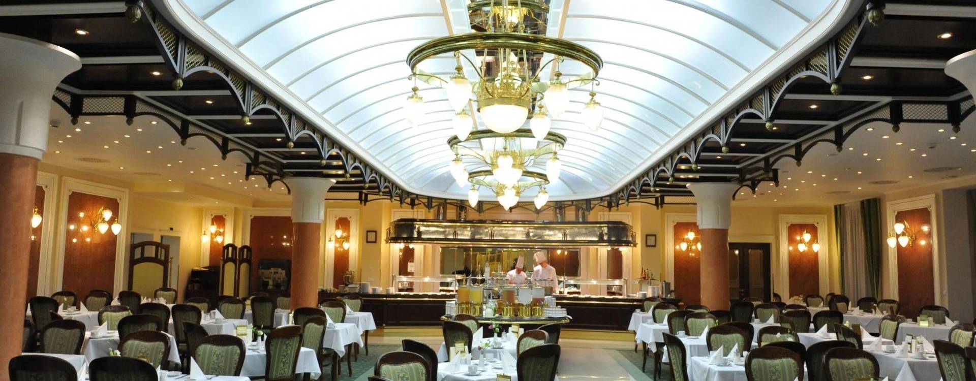 Hotel Nové Lázně - Übernachtung mit Halbpension