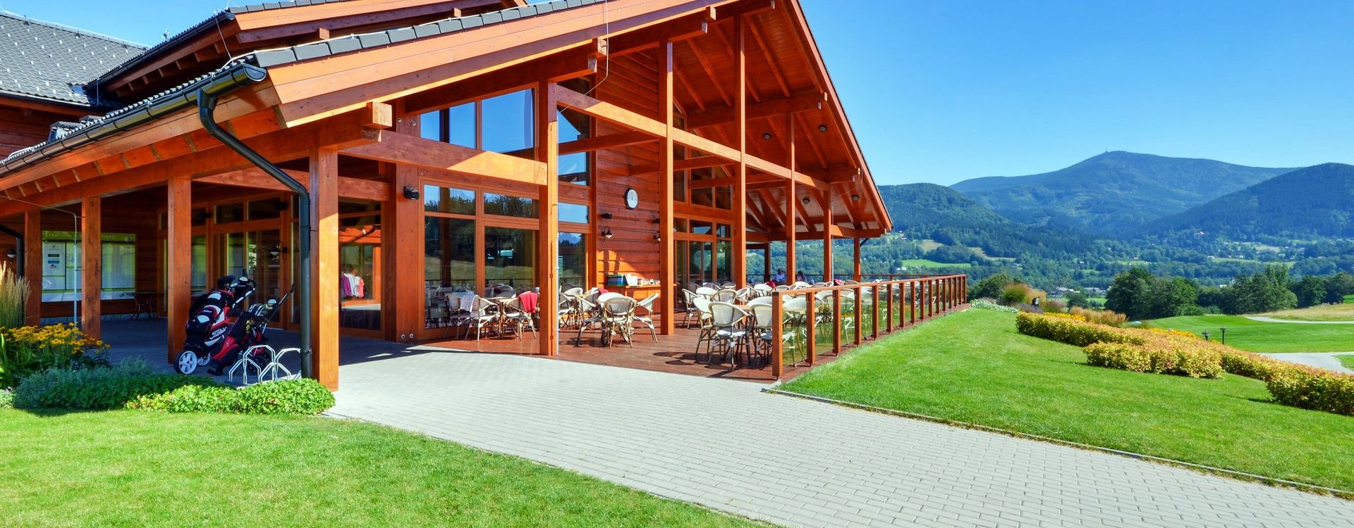GREEN INN HOTEL - Ubytování GOLF & SKI RESORT