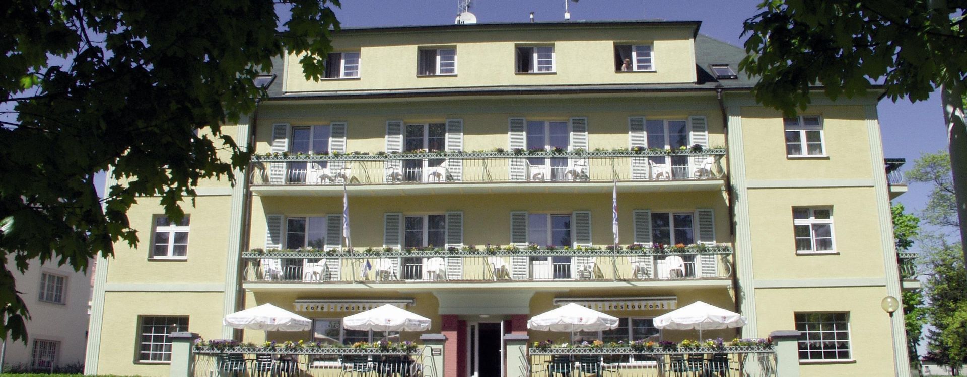 Lázeňský hotel Jirásek - Vánoční léčebná kúra 14 nocí