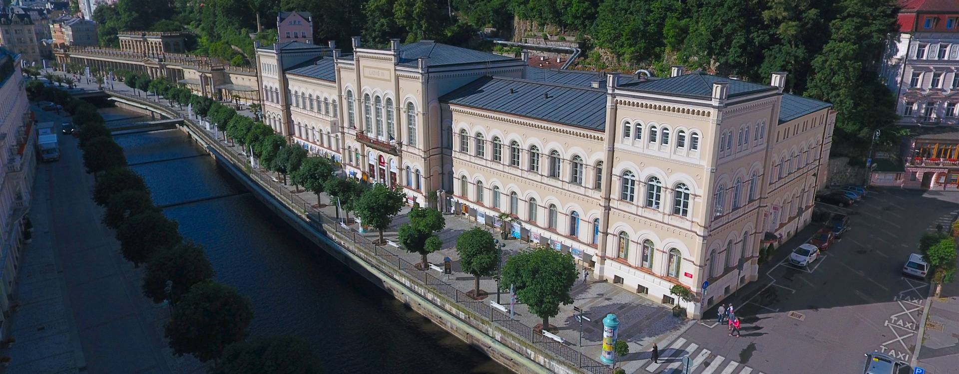 Zvýšená cena parkování v době konání MFF Karlovy Vary od 28. 6. do 6. 7. 2024