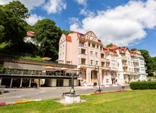 Astoria Wellness Hotel