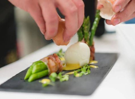 Chutě Elizabeth, 2 noci