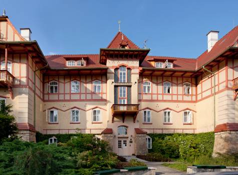 Hotel Jestřabí