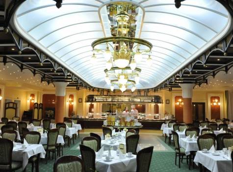 Übernachtung mit Halbpension