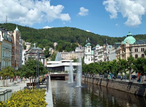 Víkend ve Varech s polopenzí a wellness, 2&nbsp;noci