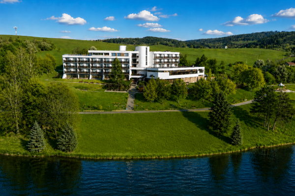 Hotel Adamantino