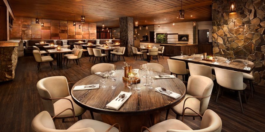 Boutique Hotel Tři Studničky - rekonstruovaný interiér restaurace