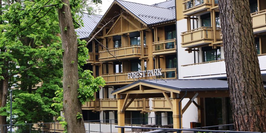Upozornění na stavební práce v blízkosti hotelu
