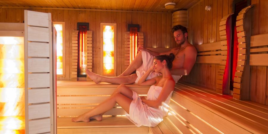 Údržba saunového světa v Park Inn Sárvár